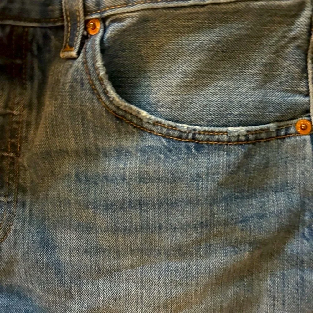 Levi’s 501 women’s jean shorts button front 30” waist
